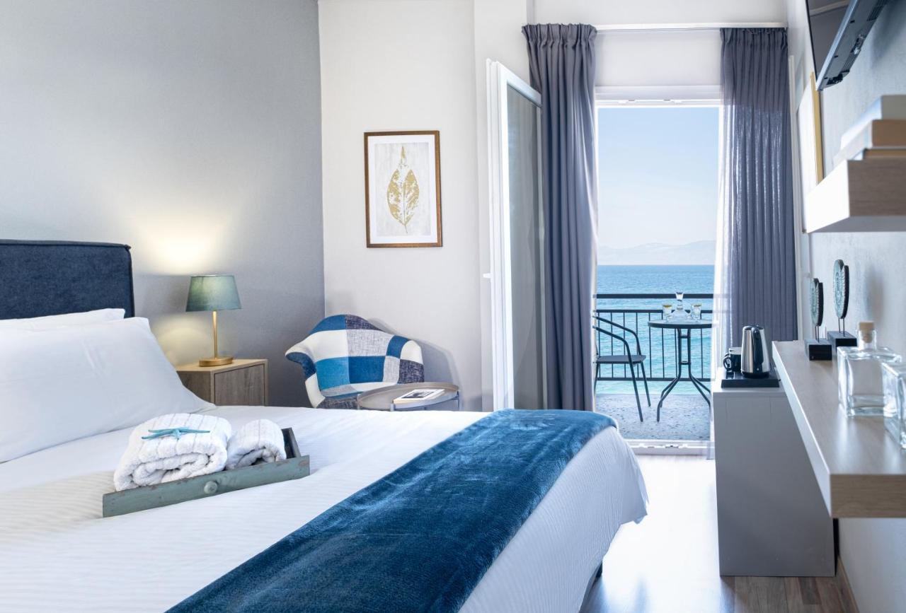 Riviera Hotel クシロカストロ エクステリア 写真